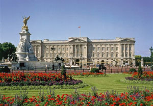 Buckingham Palace And Champagne Afternoon Tea For Two