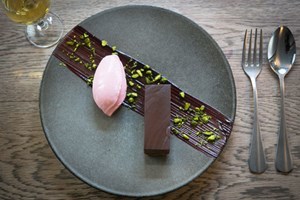 3 Courses And Bubbles At Michelin Recommended Restaurants London