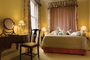 Two Night Romantic Break With Dinner At The Winchester Hotel