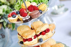 Windsor Castle And Cream Tea For Two