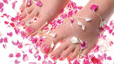 Deluxe Manicure And Pedicure In London