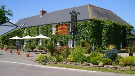 Hotel Escape With Dinner For Two At The Thelbridge Cross Inn  Devon