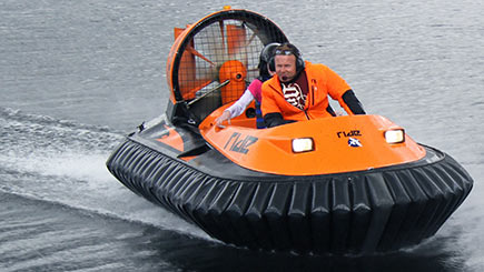 Hovercraft Thrill For Two In Bedfordshire