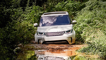 Off Road Land Or Range Rover Thrill