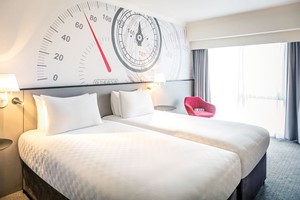 One Night Stay At Mercure Dartford Brands Hatch Hotel And Spa