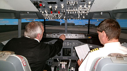 90 Minute Boeing 737 Simulator Flight In Bedfordshire