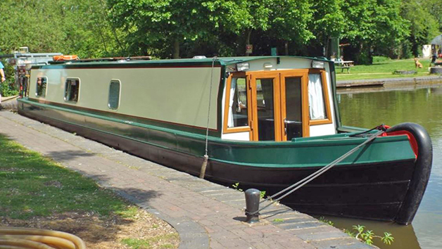 Overnight Stay In A Choice Of Four Houseboats With Breakfast At Starline Narrowboats