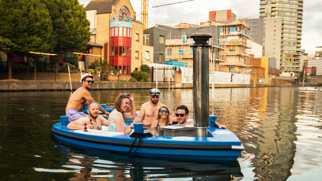 Skuna Hot Tug Experience For Up To 7 People In Central London