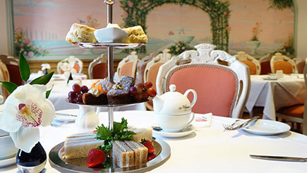 Sparkling Afternoon Tea For Two At The London Elizabeth Hotel  Hyde Park