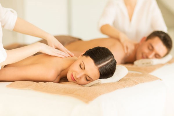 Deluxe Spa Day For Two With Treatment And Lunch At Stratford Manor Hotel And Spa
