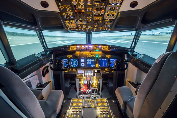 30 Minute Boeing 737-800 Flight Simulator Experience