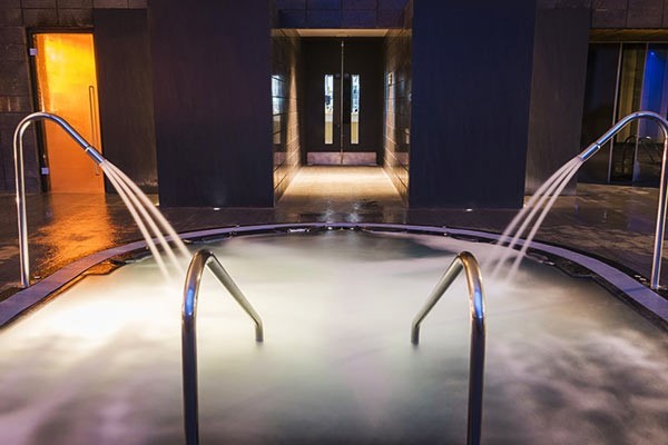 Evening Spa Chillout With Fiz For Two At Lifehouse Spa And Hotel