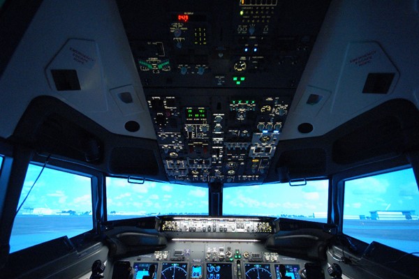 30 Minute Flight Simulator For One At Jet Sim School