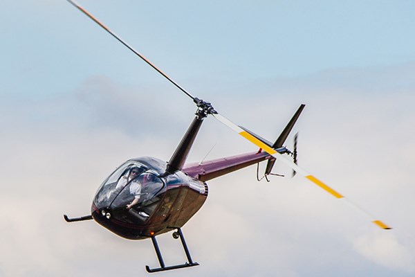30 Minute Helicopter Flying With Non-alcoholic Bubbly And Chocolate For Two