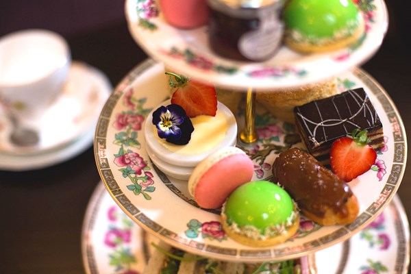 Gin Afternoon Tea For Two At The Courthouse Hotel