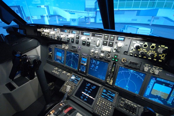 120 Minute Flight Simulator For One At Jet Sim School