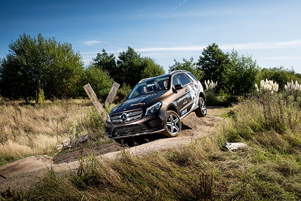 Mercedes-benz World Young Driver 4x4 Off Road Experience