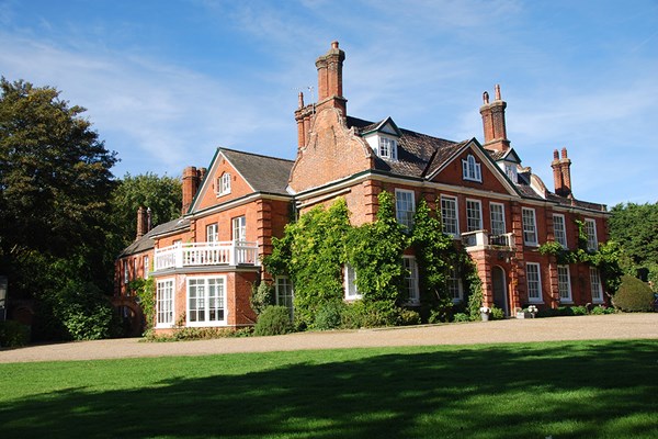 One Night Break With Dinner And Champagne For Two At The Norfolk Mead Hotel