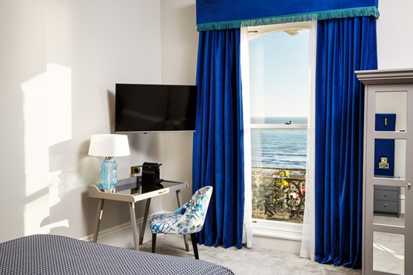 One Night Break With Dinner At Mercure Brighton Seafront Hotel