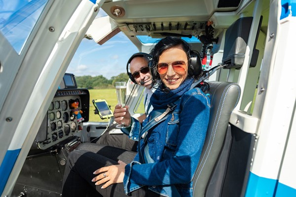 15 Minute Helicopter Tour With Bubbly For Two