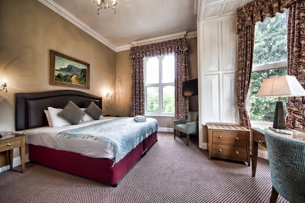 One Night Break With Glass Of Wine For Two At Brownsover Hall Hotel