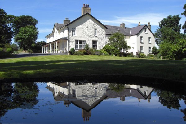 One Night Deluxe Break At Plas Dinas Country House