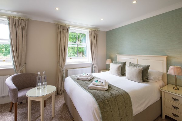 One Night Hotel Escape With Dinner At A New Forest Hotel