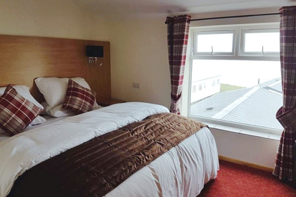 One Night Stay In A Double Room At The Cliff Top Inn