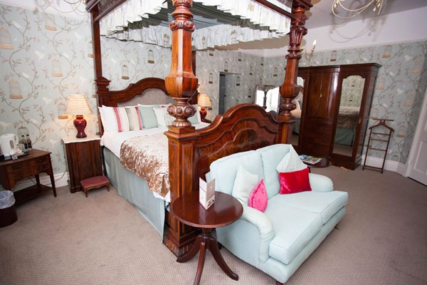 One Night Stay In A Four Poster Suite At The Speech House Hotel