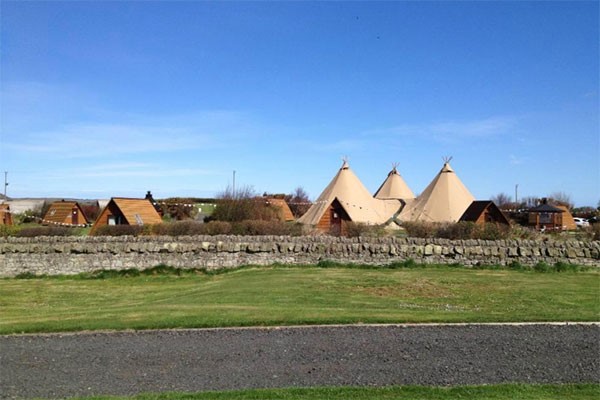 One Night Stay In A Wigwam For Two At Pot-a-doodle Do Wigwam Village