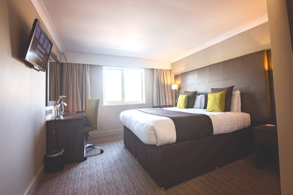 One Night Stay With Afternoon Tea For Two At Mercure Milton Keynes Hotel