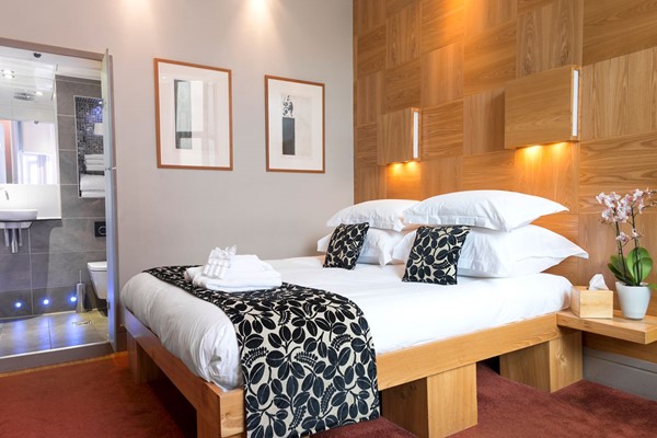 Overnight Boutique Escape At Drakes Of Brighton For Two