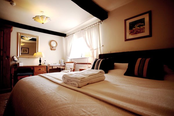 Overnight Break With Dinner For Two At The Crown Country Inn  Munslow