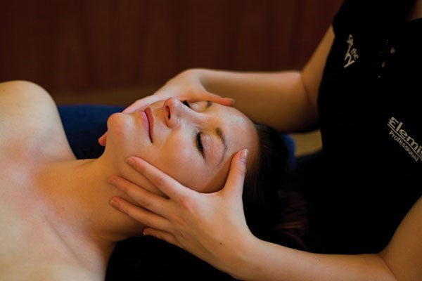 Overnight Spa Break With 25 Minute Treatment And Dinner At Bannatyne Darlington