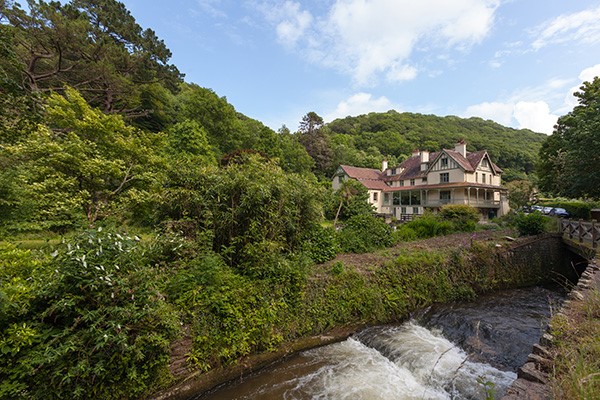 Overnight Stay For Two With Breakfast At The Hunters Inn  North Devon