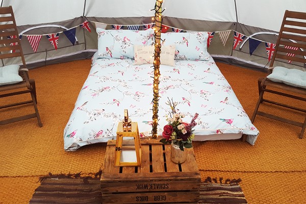 Overnight Stay In A Bell Tent For Two At Yapham Holds