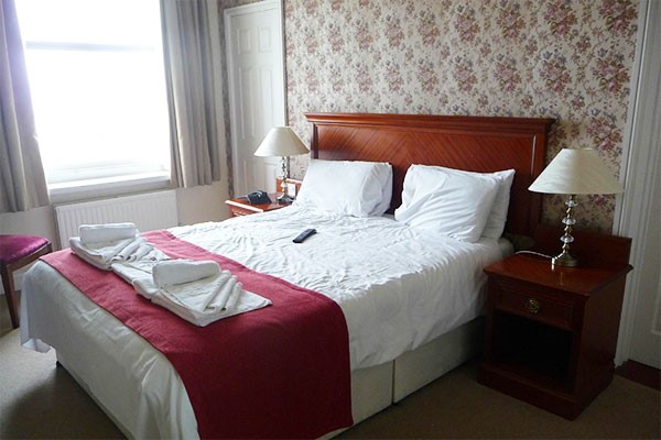 Overnight Stay In Executive Room With Dinner At The Manor Hotel