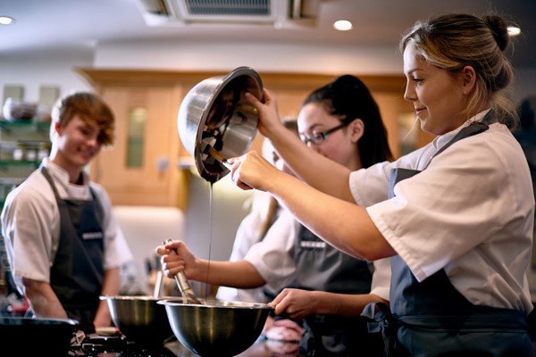 Raymond Blancs Seasonal Dinner Party Cookery Course For One At Belmond Le Manoir