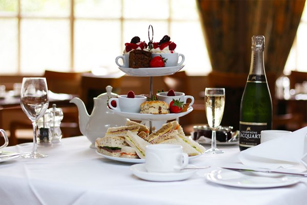 Sparkling Afternoon Tea For Two At Hadlow Manor Hotel
