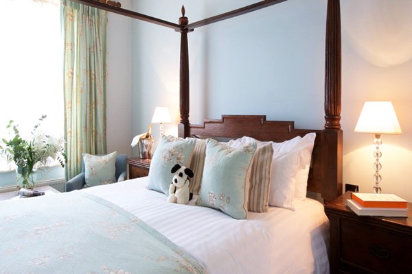 Two Night Boutique Getaway With Breakfast For Two At Stanwell House Hotel