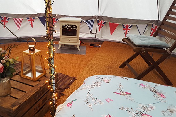 Two Night Escape In A Bell Tent For Two At Yapham Holds