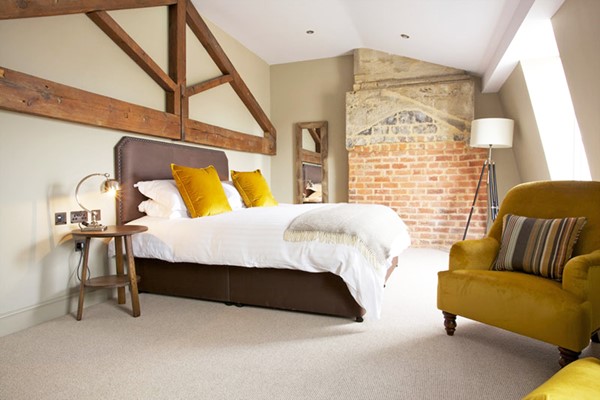 Two Night Escape With Breakfast For Two At The Kings Head Hotel