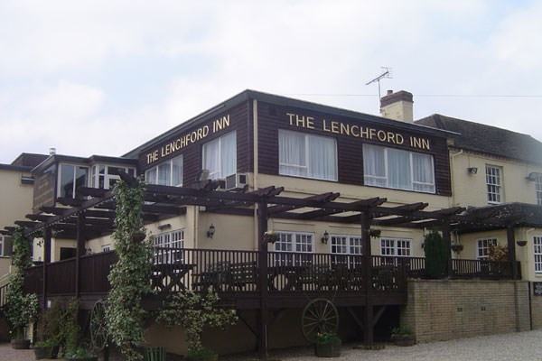 Two Night Getaway With Dinner And A Glass Of Wine At The Lenchford Inn For Two