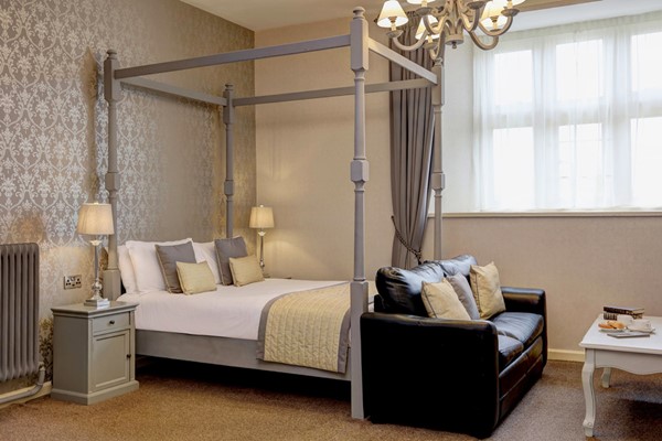 Two Night Luxury Escape In A Four Poster Room For Two At Walworth Castle Hotel
