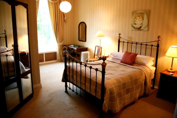 Two Night Stay With Breakfast At The Greenhill Hotel For Two