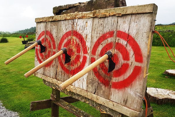 Axe And Knife Throwing Experience For Two
