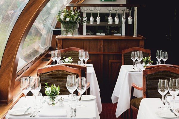 Bateaux Windsor River Thames Sunday Lunch Cruise With A Bottle Of Wine For Two