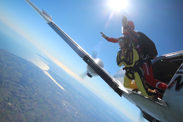 Beginners Tandem Skydive For One In Devon