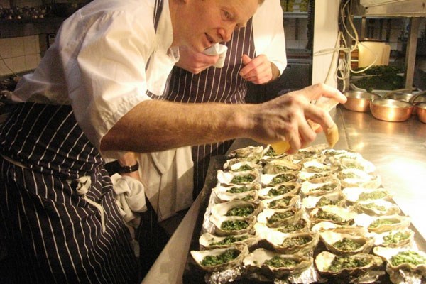 Bentleys Oyster Class With A Three Course Lunch And A Glass Of Champagne
