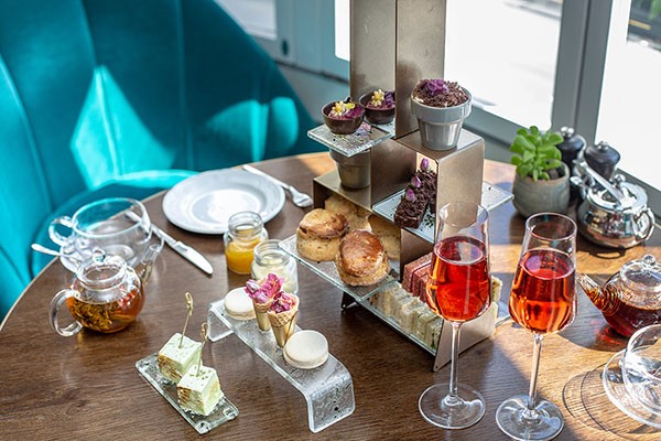 Botanical Afternoon Tea For Two At 5* London Marriott Hotel Park Lane